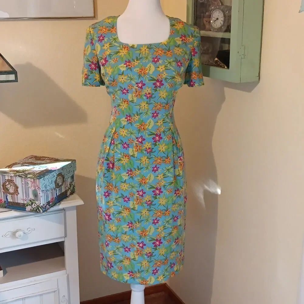 Maggy London Silk Dress with Yellow  Orange And Blue Floral Pattern
